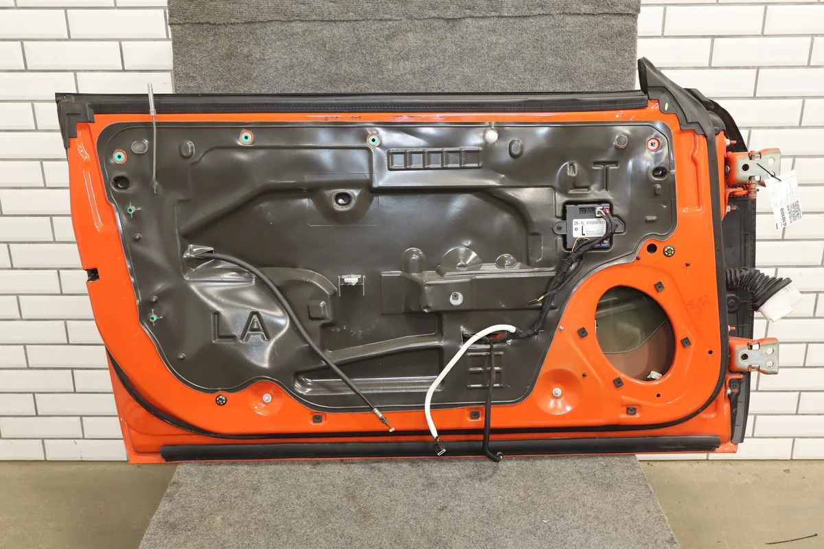 2016 Dodge Challenger Scat Pack Shaker Left Front Door Go Mango PVP - Image 3