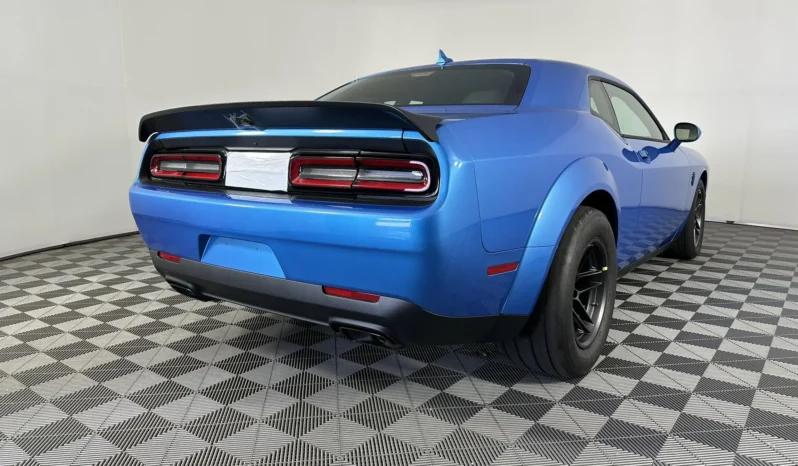 
								11-Mile 2023 Dodge Challenger SRT Demon 170 full									