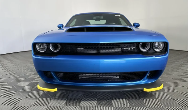 
								11-Mile 2023 Dodge Challenger SRT Demon 170 full									