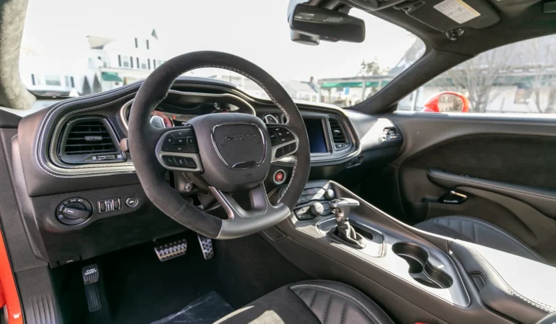 
								73-Mile 2023 Dodge Challenger SRT Demon 170 full									