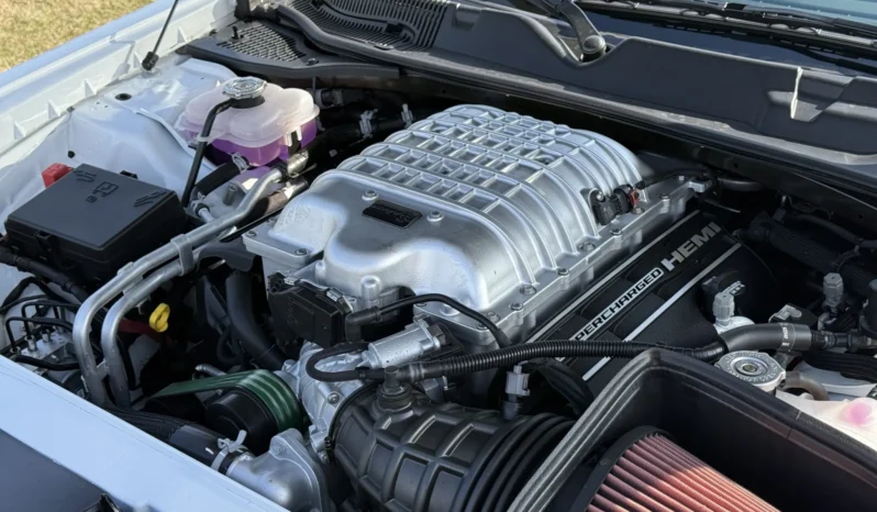 
								445-Mile 2021 Dodge Challenger SRT Super Stock full									