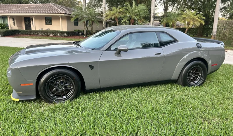 
								71-Mile 2023 Dodge Challenger SRT Demon 170 full									