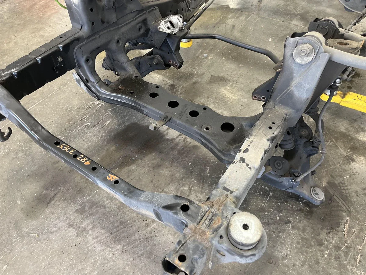 2003-04/2005 Lexus LX470 Full Frame *Surface Rust/Light Weathering* - Image 8