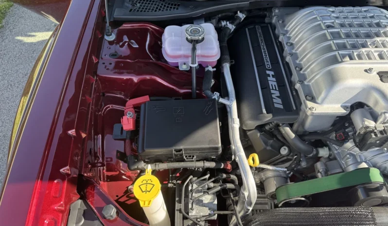 
								674-Mile 2023 Dodge Challenger SRT Super Stock full									
