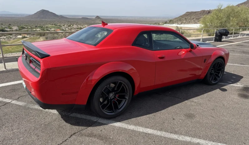 
								2,300-Mile 2018 Dodge Challenger SRT Demon full									