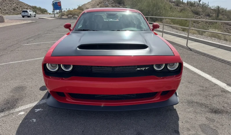 
								2,300-Mile 2018 Dodge Challenger SRT Demon full									