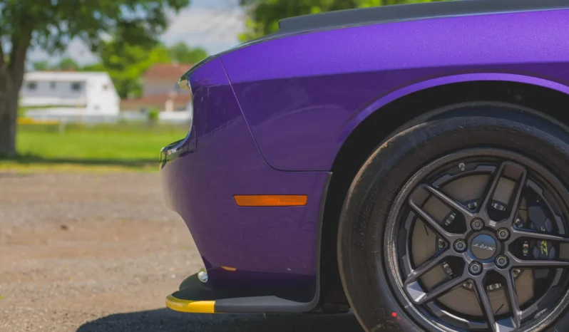 
								102-Mile 2023 Dodge Challenger SRT Demon 170 full									