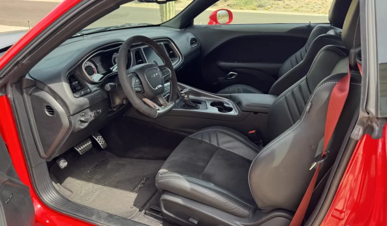 
								2,300-Mile 2018 Dodge Challenger SRT Demon full									