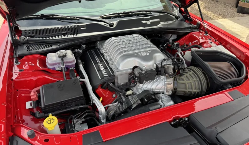 
								2,300-Mile 2018 Dodge Challenger SRT Demon full									